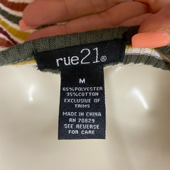 RUE21 Camisole TANK TOP Wide Ribbed Striped Retro Inspired Medium - Picture 3 of 3